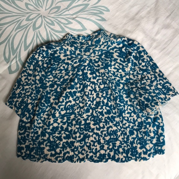 Moth wool shrug - Picture 2 of 3